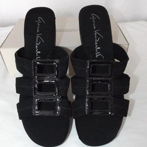 Gloria Vanderbilt Slip on Sandals, Black, Wedge Heel,  "Your Up"  Size 9.5, New!